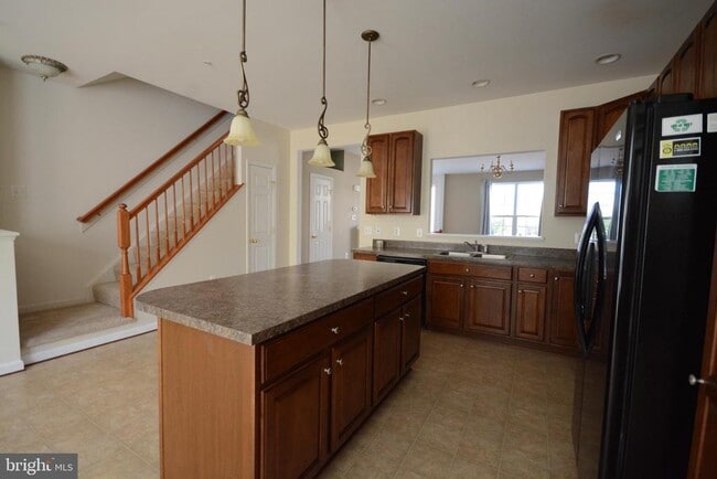 Building Photo - 421 Green Fern Cir