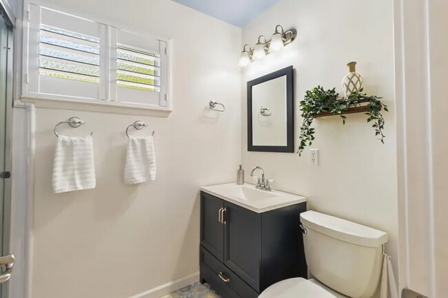 Building Photo - Charming 3 bed 1 bath home in Davis