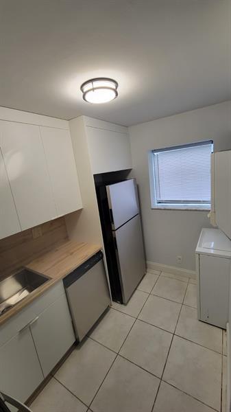 Building Photo - 313 Gardens Dr