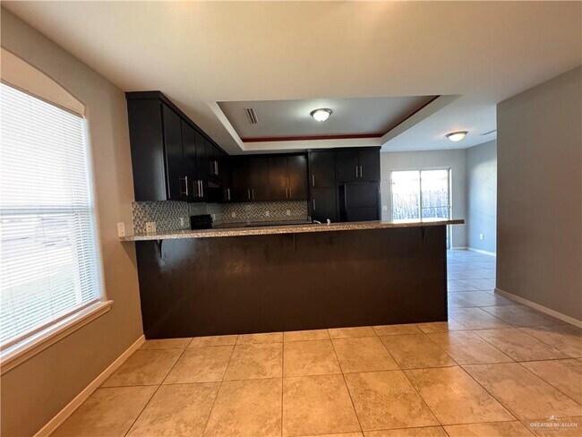 Building Photo - 28 W Sarah Evans St