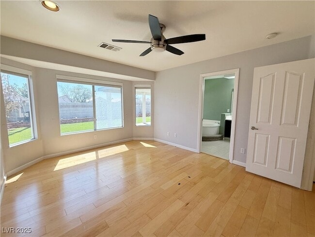 Building Photo - 3744 Crescent Canyon St