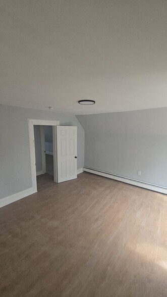 Building Photo - 65 Hudson St