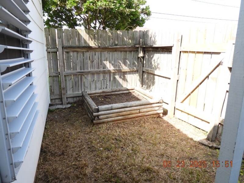 Building Photo - 7252 Mansions Dr