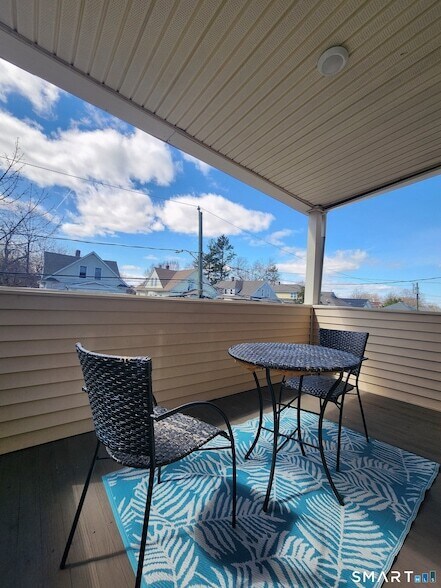 Building Photo - 458 Hillside Ave