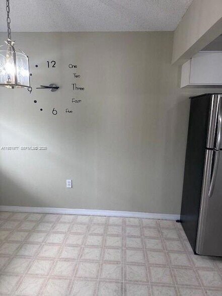 Building Photo - 471 NE 210th Cir Terrace