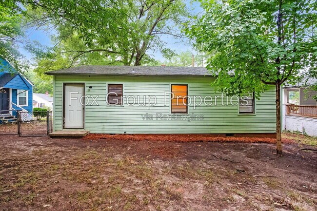 Building Photo - 526 Hickory Ave