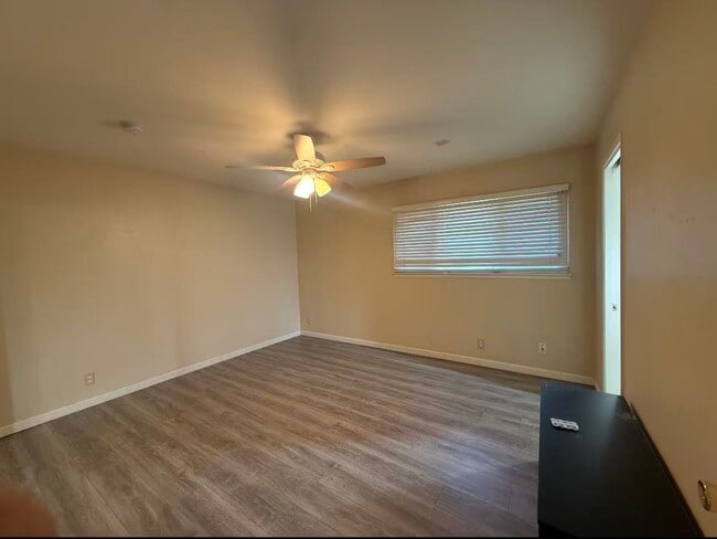 Building Photo - 4417 A Pkwy