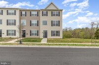 Building Photo - 1000 Wicklow Dr