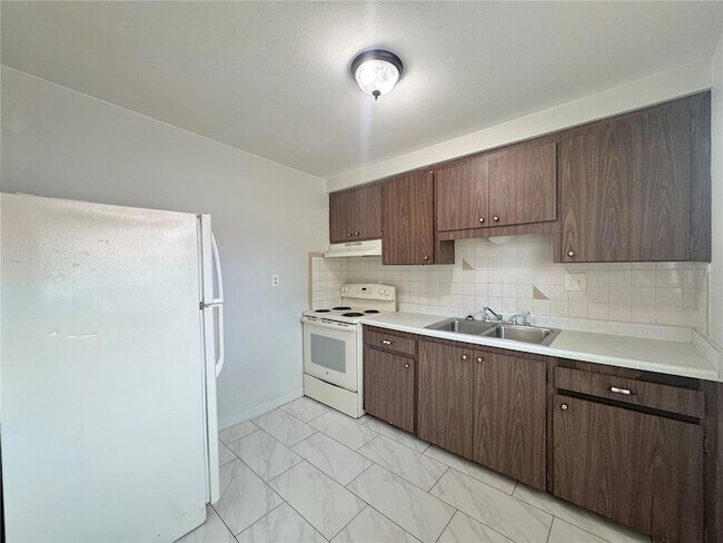 Building Photo - 2680 Trinity Cir NW