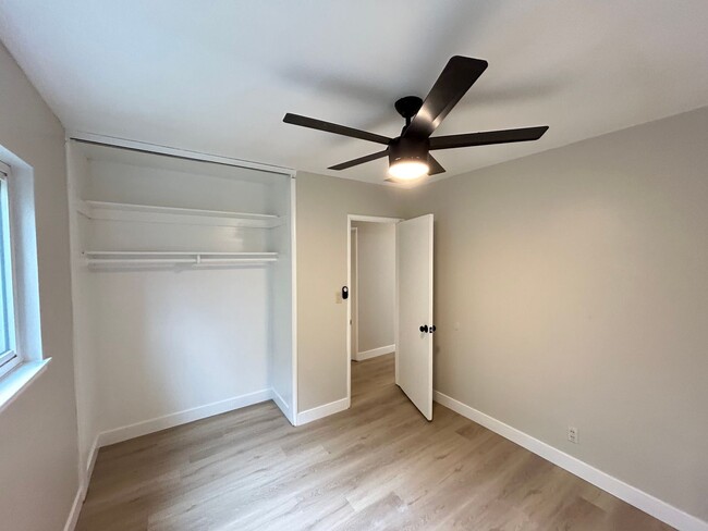 Building Photo - Nicely Updated Single Story 3 Bed 2 Bath H...