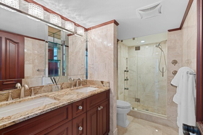 Building Photo - 3400 N Ocean Dr