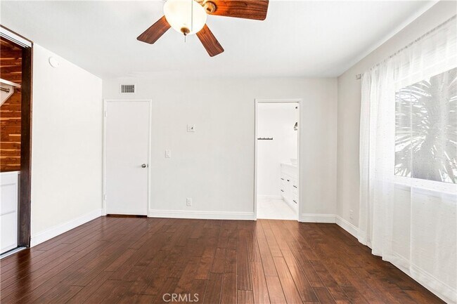 Building Photo - 16311 Woodstock Ln