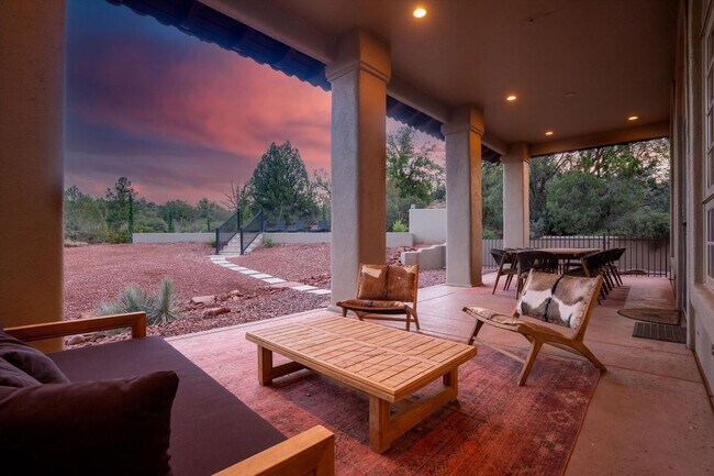 Building Photo - 36 W Dove Wing Dr