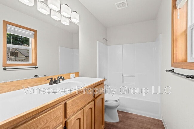 Building Photo - 3106 NE 183rd Pl