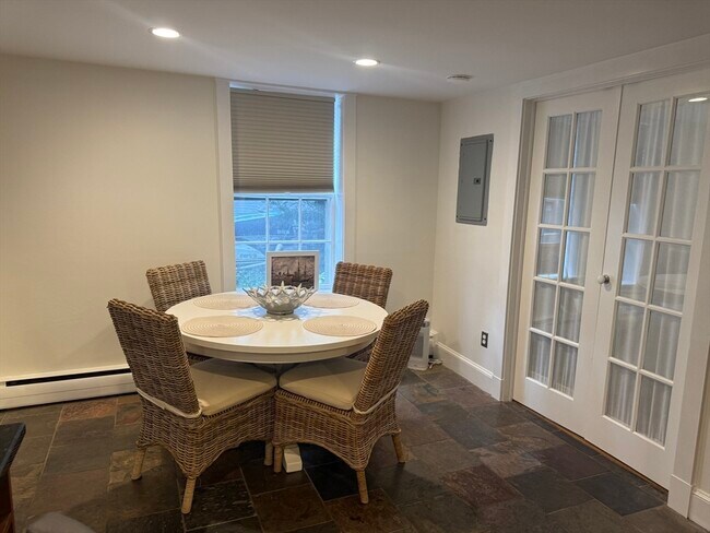 Building Photo - 26 Summer St