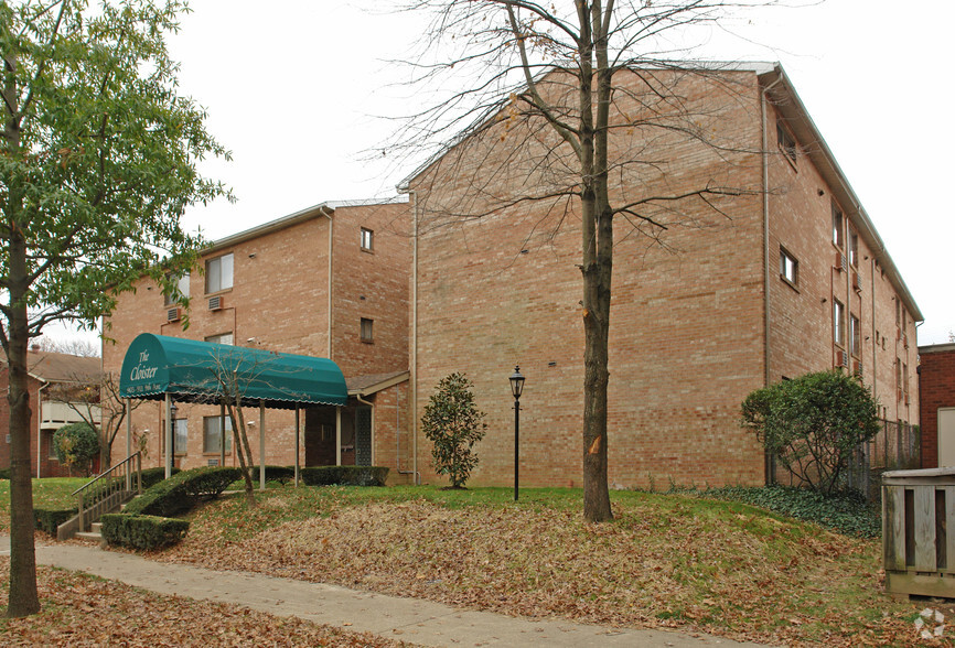 Primary Photo - The Cloister