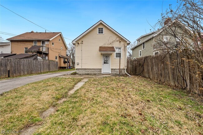 Building Photo - 3753 W 139th St