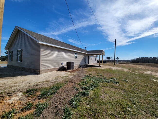 Building Photo - 4137 US-301