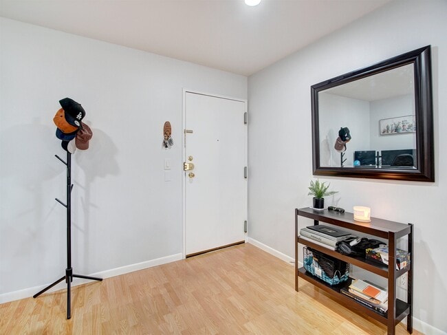 Building Photo - 8841 John F. Kennedy Blvd