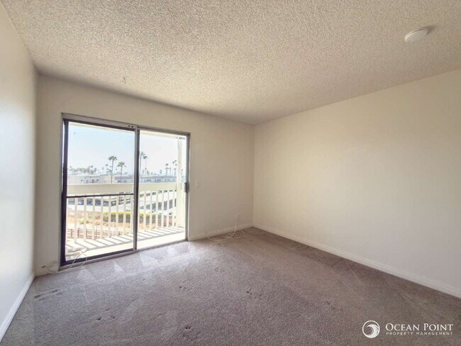 Building Photo - Charming 2 Bedroom Anacapa Condo just steps from the beach in Port Hueneme!