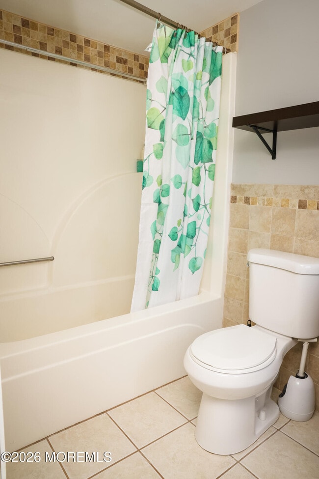 Building Photo - 320 Lorillard Ave