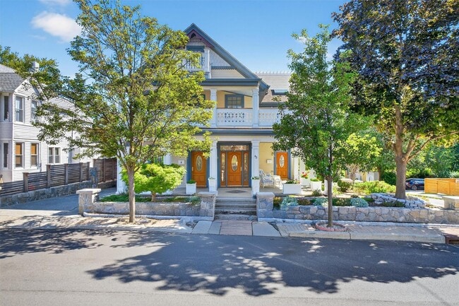 Primary Photo - 43 Ackerman St