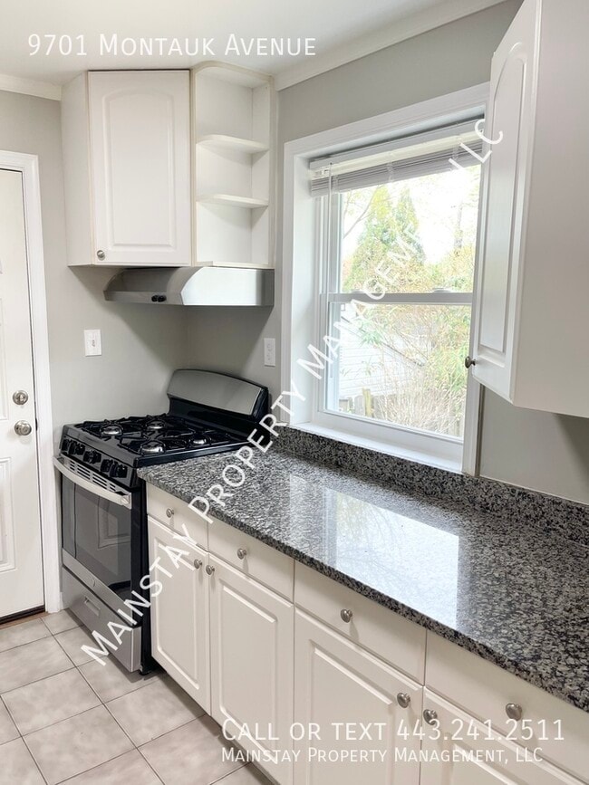 Building Photo - 9701 Montauk Ave