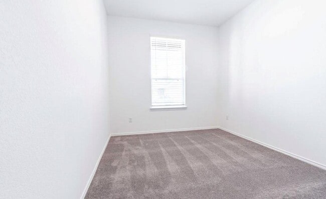 Building Photo - 1625 Brimhurst Dr