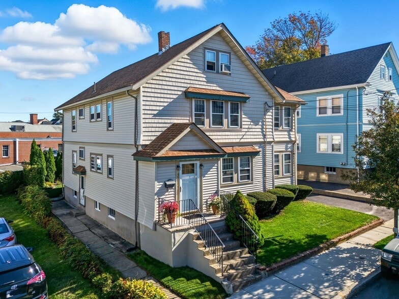 Primary Photo - 40 Cottage Park Rd