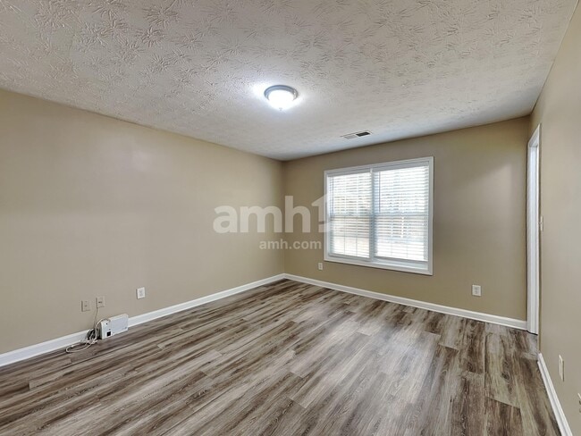 Building Photo - 3174 Baymount Way