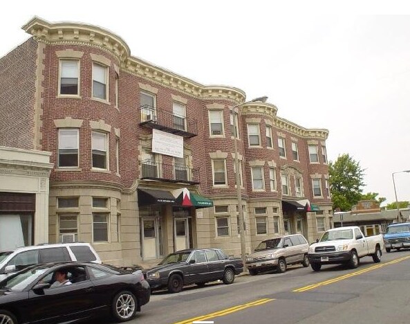 Primary Photo - 2 Harvard Ave