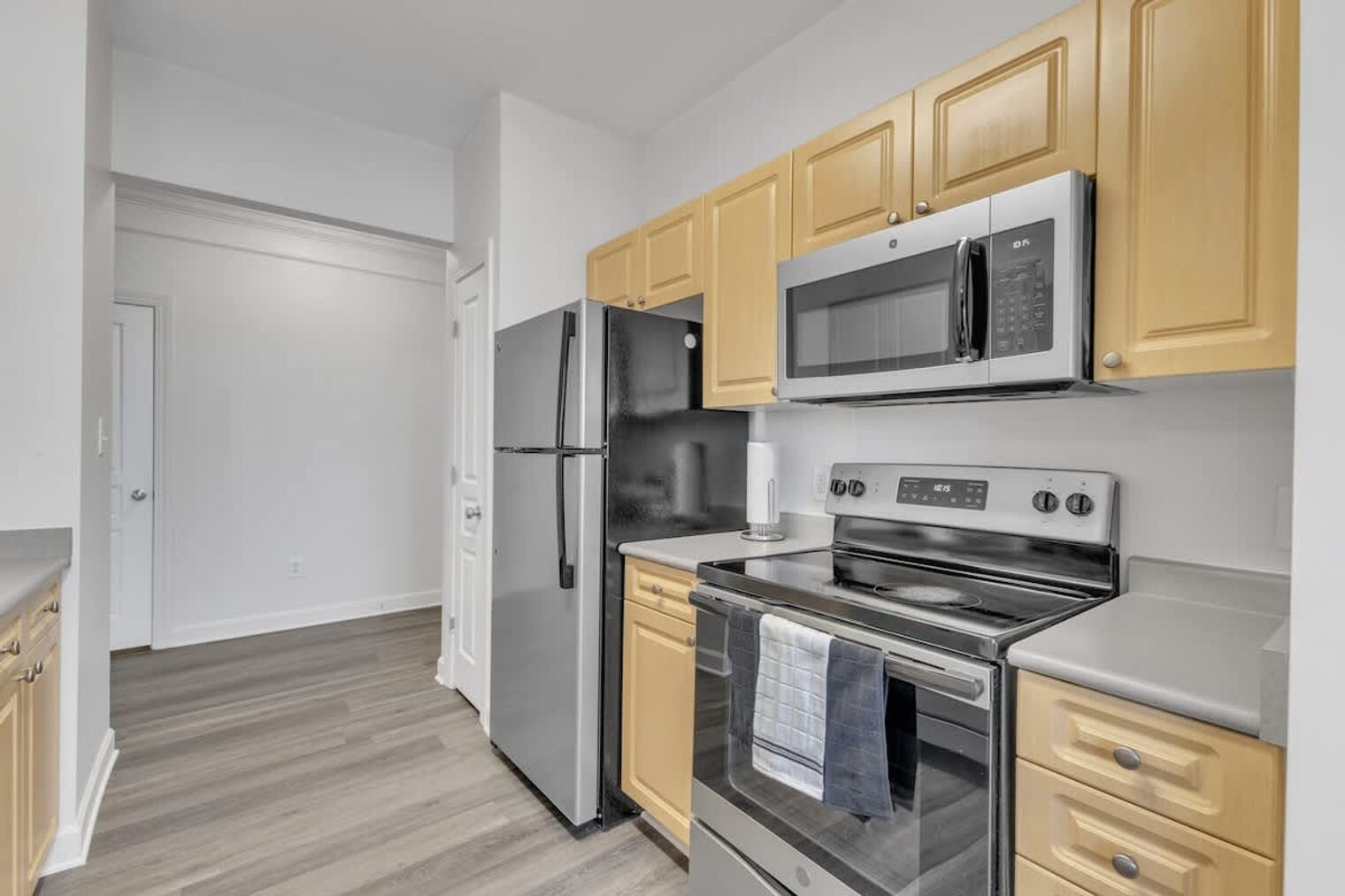 Building Photo - 8226 Hydon Dawn Ln