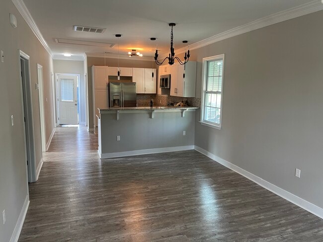 Building Photo - 801 Rockefeller St