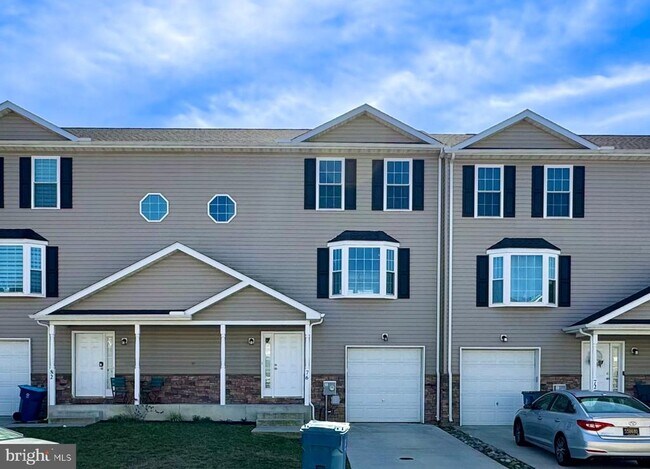 Building Photo - 76 Filbert Dr