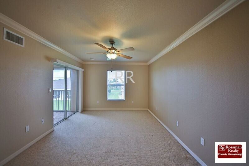 Building Photo - Santa Barbara Villas