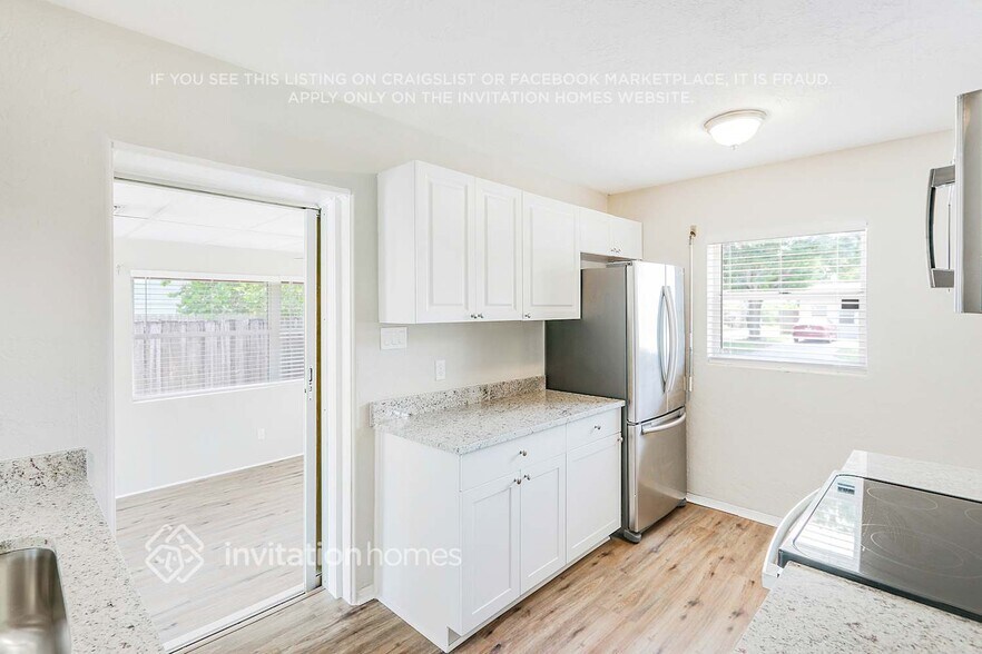 Building Photo - 3421 39th St N