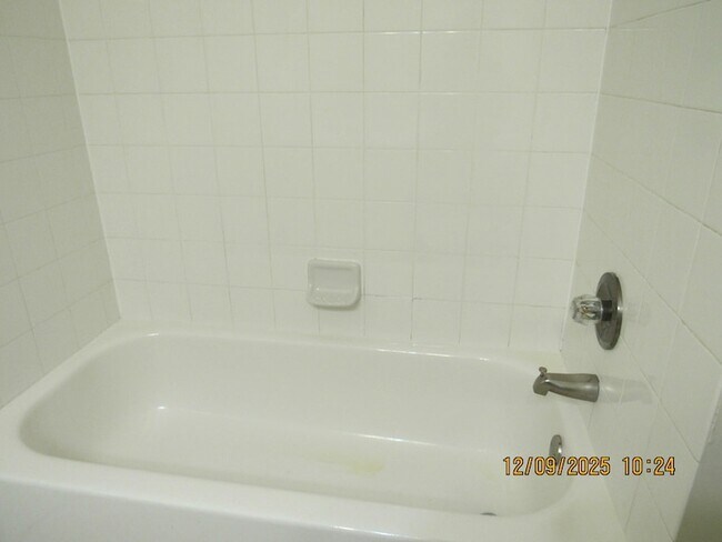 Building Photo - 2790 Glasgow Ct