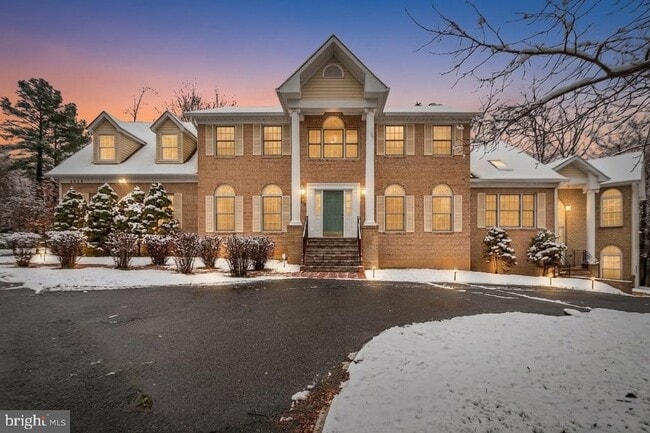 Building Photo - 8330 Westchester Dr