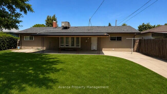 Building Photo - Home for Rent  3 Bed/1 Bath - 1,847 Sq Ft.  Rent: $2,195/month  Deposit: $2,295 Hoover High Region