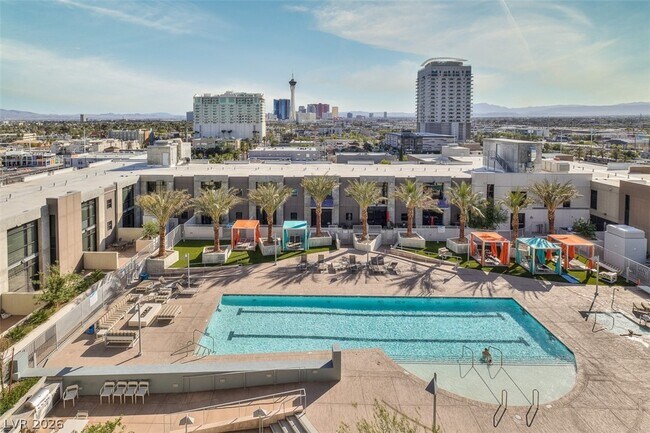 Building Photo - 353 E Bonneville Ave