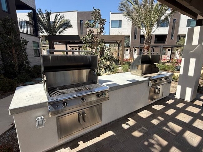 Building Photo - BEAUTIFUL BRAND NEW TOWNHOME IN STANTON FOR LEASE