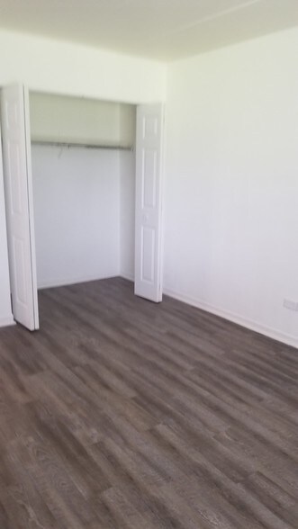 Bed Room 1 - 138 E Bailey Rd