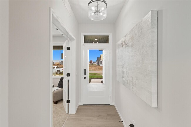 Building Photo - 3472 Knightsbridge Trl N