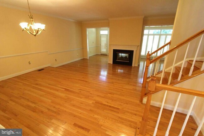 Building Photo - 10502 James Wren Way