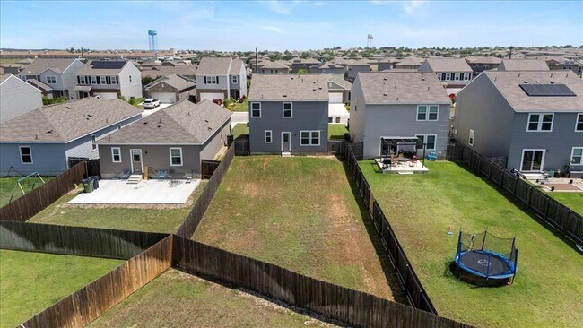 Building Photo - 336 Wonderful Life Way