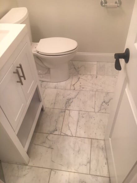 Bathroom - 194 Salem St