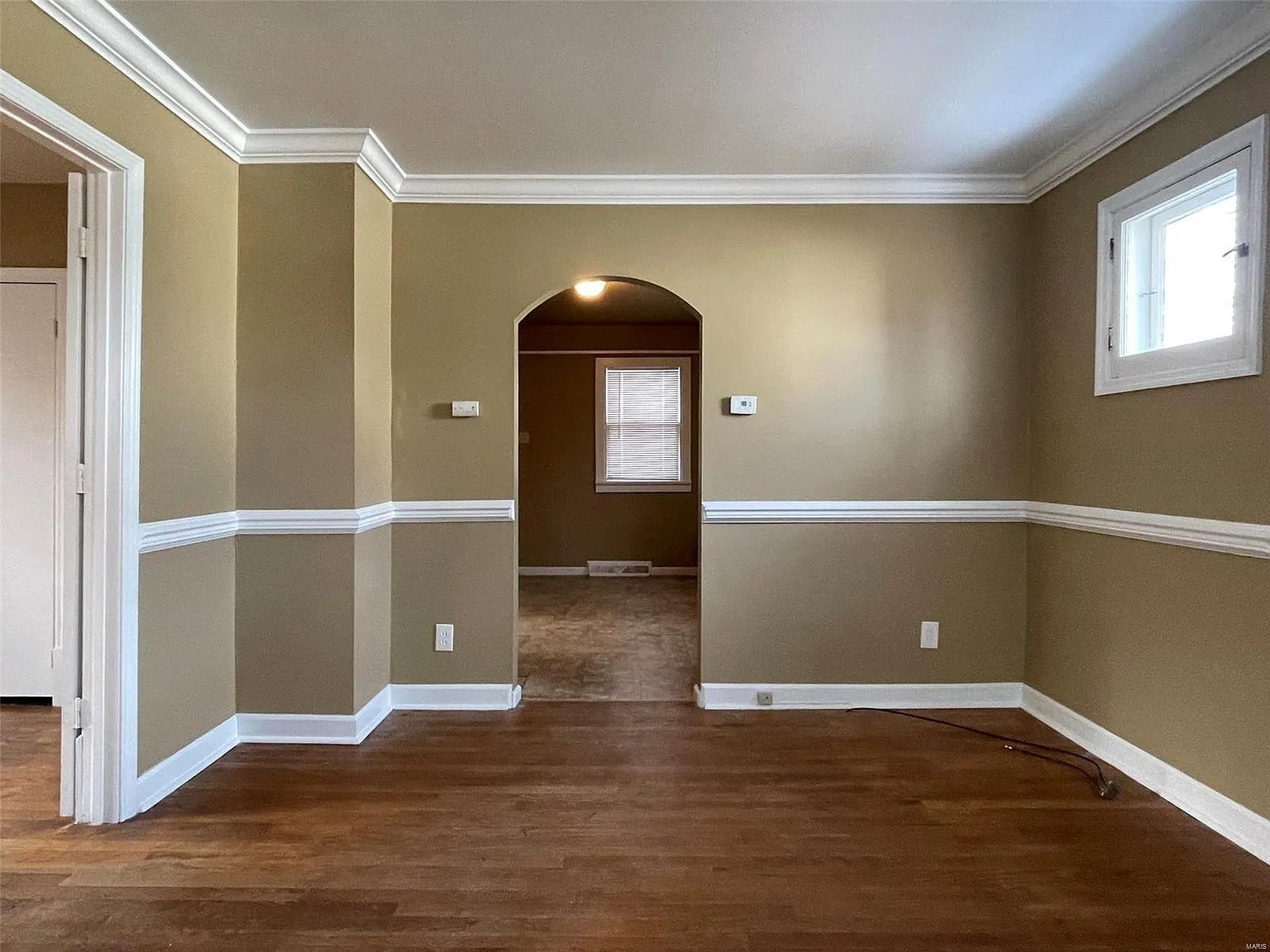 Building Photo - 21 S Schlueter Ave