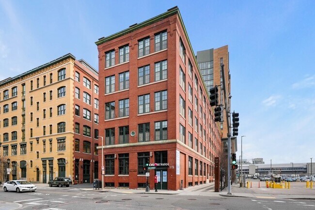 Primary Photo - 319 A St