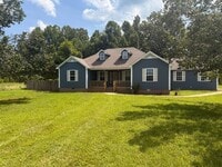 Building Photo - 418 Charles Ward Way