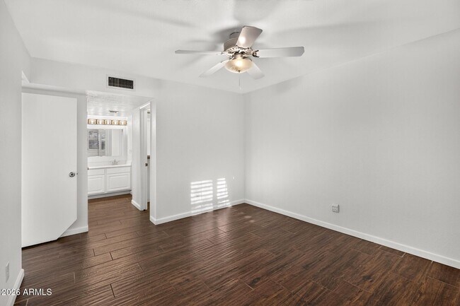 Building Photo - 4444 E Paradise Village Pkwy N